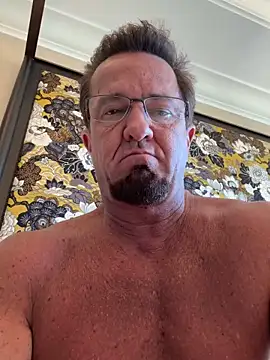 Snapshot of sluttydylan chatting on May 1, 2026, 11:53 pm sluttydylan online show from May 1, 2026, 11:53 pm