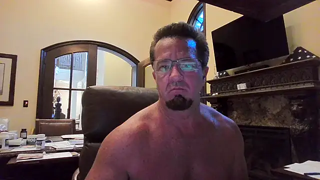 Snapshot of sluttydylan chatting on May 3, 2026, 2:06 am sluttydylan online show from May 3, 2026, 2:06 am