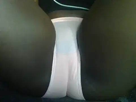 cute neila online show from February 12, 2025, 6:19 pm