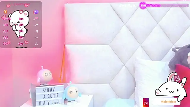 Snapshot of Violettbloss chatting on October 28, 2025, 3:10 am Violettbloss online show from October 28, 2025, 3:10 am