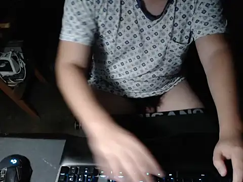 Snapshot of thealfawolf01 chatting on October 7, 2025, 3:58 am thealfawolf01 online show from October 7, 2025, 3:58 am