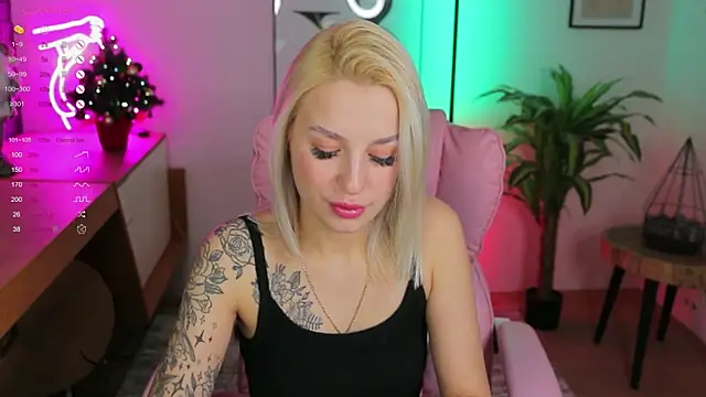 Crystal Barbie online show from January 15, 2025, 2:27 am