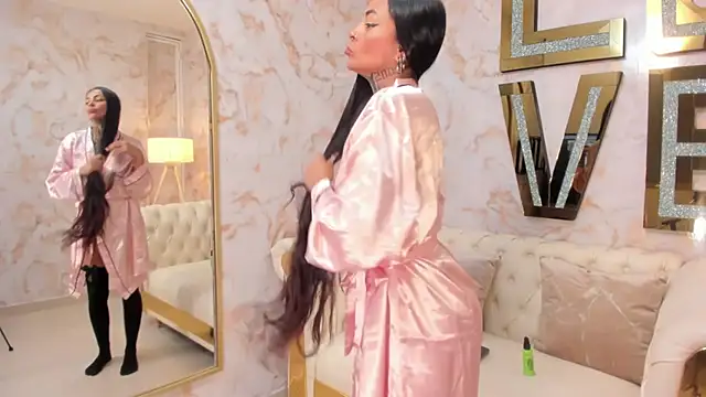 Snapshot of hanna_slut_ chatting on September 23, 2025, 10:18 am hanna slut  online show from September 23, 2025, 10:18 am