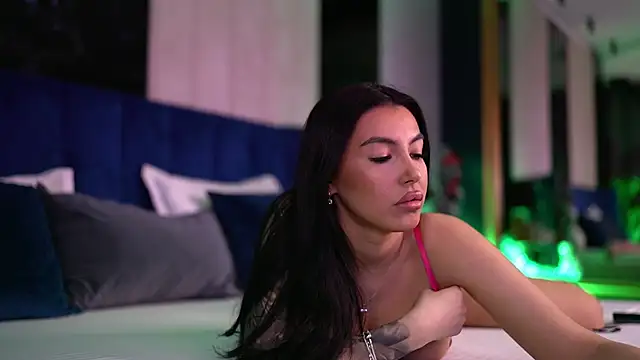 AishaDevoe online show from January 2, 2025, 6:45 pm