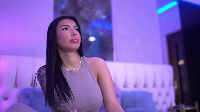 AishaDevoe online show from March 17, 2025, 7:04 pm