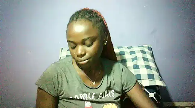 Pretty doll20 online show from January 18, 2025, 12:57 pm
