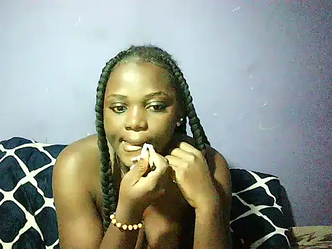 Pretty doll20 online show from February 12, 2025, 1:37 pm