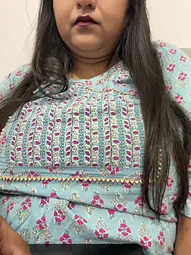 Snapshot of smile_pretty chatting on September 12, 2025, 4:07 pm smile pretty online show from September 12, 2025, 4:07 pm