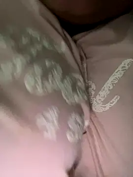 Snapshot of smile_pretty chatting on September 17, 2025, 3:30 am smile pretty online show from September 17, 2025, 3:30 am