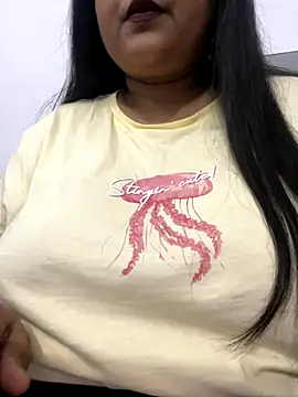 Snapshot of smile_pretty chatting on September 25, 2025, 9:57 am smile pretty online show from September 25, 2025, 9:57 am