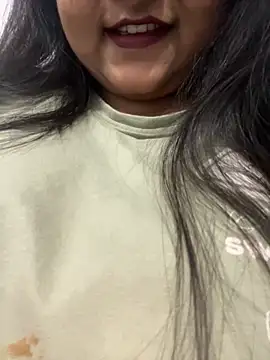 Snapshot of smile_pretty chatting on September 26, 2025, 6:01 pm smile pretty online show from September 26, 2025, 6:01 pm