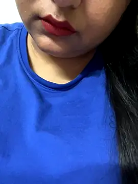 Snapshot of smile_pretty chatting on October 17, 2025, 7:05 pm smile pretty online show from October 17, 2025, 7:05 pm