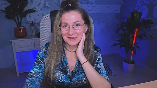 FridaTander online show from December 20, 2024, 3:10 pm