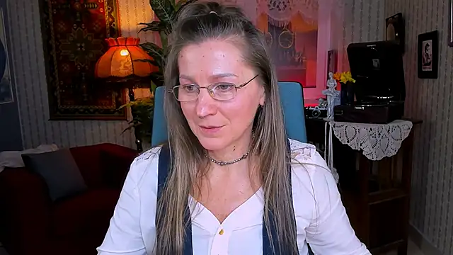 FridaTander online show from February 6, 2025, 3:31 pm