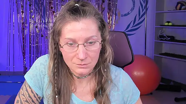 FridaTander online show from February 24, 2025, 3:20 pm