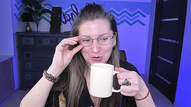FridaTander online show from March 9, 2025, 1:59 pm