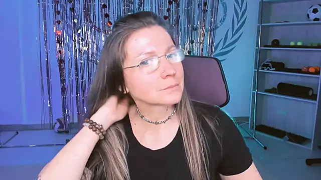 FridaTander online show from March 13, 2025, 5:39 pm