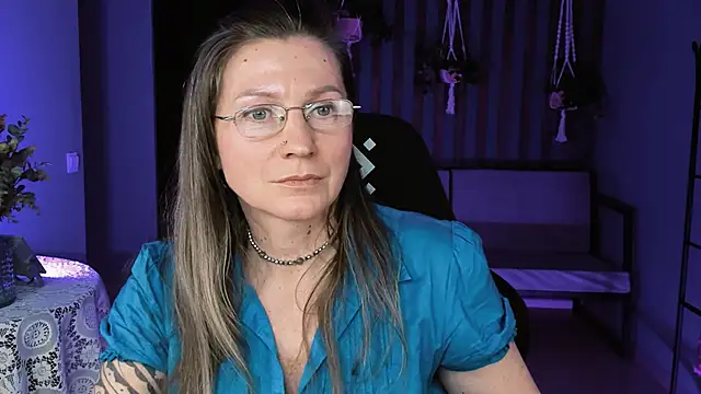 FridaTander online show from March 15, 2025, 4:21 pm