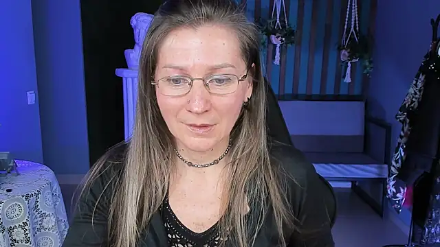 FridaTander online show from March 20, 2025, 1:15 pm