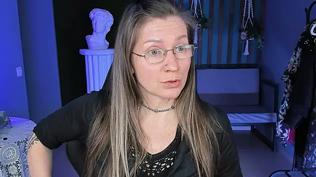 FridaTander online show from March 20, 2025, 4:20 pm