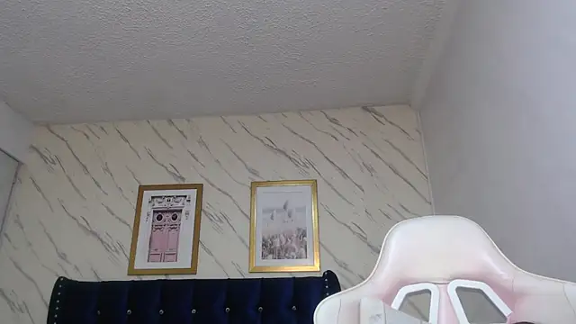  Emily v online show from January 12, 2025, 2:09 pm