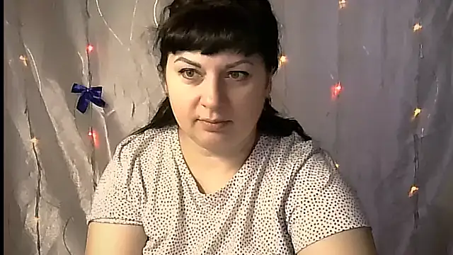  ilona shy online show from March 21, 2025, 8:28 am
