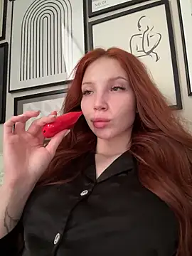 JudyWalkerr online show from February 20, 2025, 12:25 pm