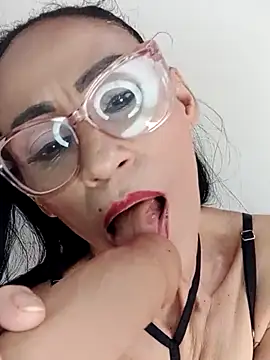 BarbaraMature online show from May 4, 2026, 4:36 pm