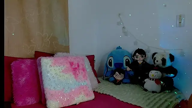 kendallsweet7 online show from March 9, 2025, 6:43 pm