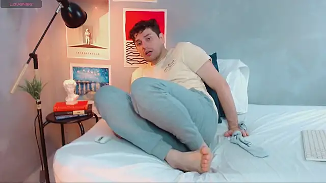 Snapshot of Elio555 chatting on October 10, 2025, 6:51 pm Elio555 online show from October 10, 2025, 6:51 pm