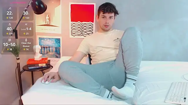 Snapshot of Elio555 chatting on October 12, 2025, 7:57 pm Elio555 online show from October 12, 2025, 7:57 pm