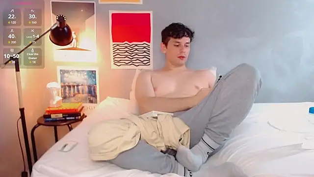 Snapshot of Elio555 chatting on October 30, 2025, 12:12 am Elio555 online show from October 30, 2025, 12:12 am