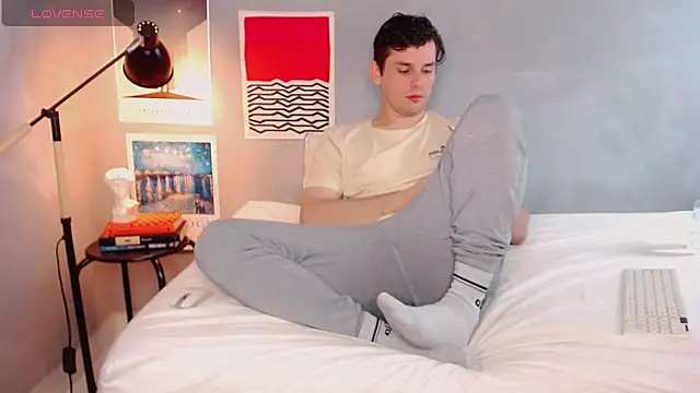 Snapshot of Elio555 chatting on October 30, 2025, 1:12 pm Elio555 online show from October 30, 2025, 1:12 pm