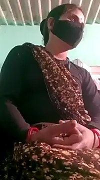 Hotsarina online show from January 24, 2025, 3:24 pm