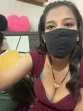 hottiess69 online show from December 4, 2024, 5:00 pm