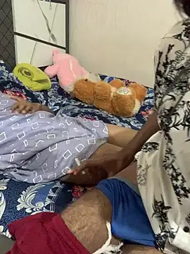 hottiess69 online show from January 29, 2025, 1:17 pm