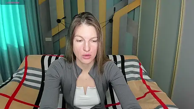 EmilyWalkeri online show from October 10, 2025, 7:07 am