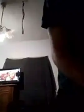 Snapshot of Rejtelmesest chatting on October 21, 2025, 10:32 pm Rejtelmesest online show from October 21, 2025, 10:32 pm