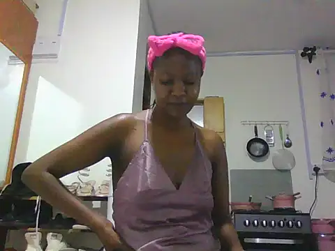 Snapshot of sexy_barbie2024 chatting on October 7, 2025, 1:41 pm sexy barbie2024 online show from October 7, 2025, 1:41 pm