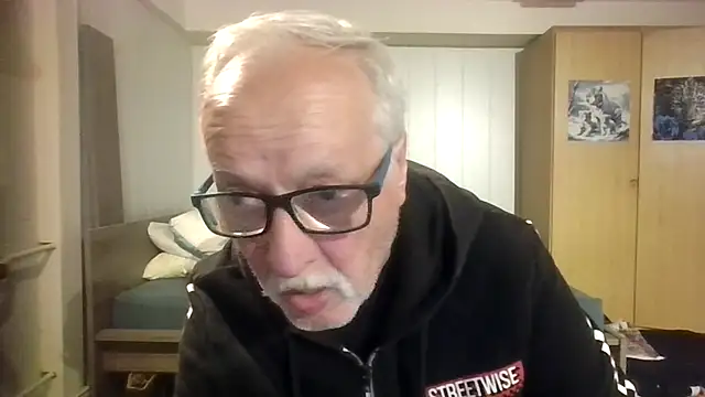 Snapshot of Sammy1660 chatting on September 21, 2025, 8:54 pm Sammy1660 online show from September 21, 2025, 8:54 pm