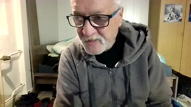 Snapshot of Sammy1660 chatting on October 5, 2025, 11:35 pm Sammy1660 online show from October 5, 2025, 11:35 pm