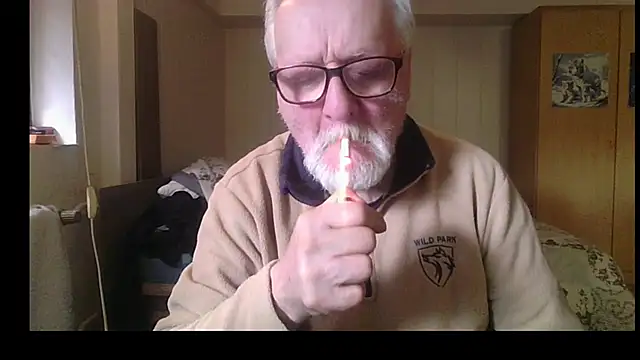 Snapshot of Sammy1660 chatting on June 17, 2026, 11:01 am Sammy1660 online show from June 17, 2026, 11:01 am