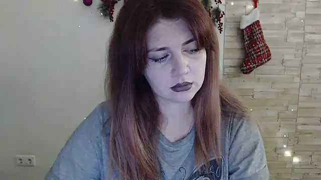 Lizzy Love online show from December 5, 2024, 7:38 pm