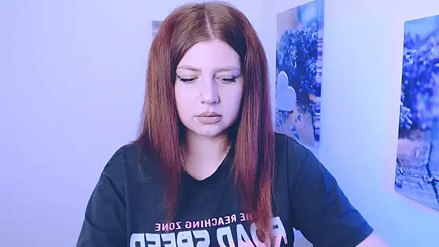 Snapshot of Lizzy_Love chatting on October 25, 2025, 6:57 pm Lizzy Love online show from October 25, 2025, 6:57 pm