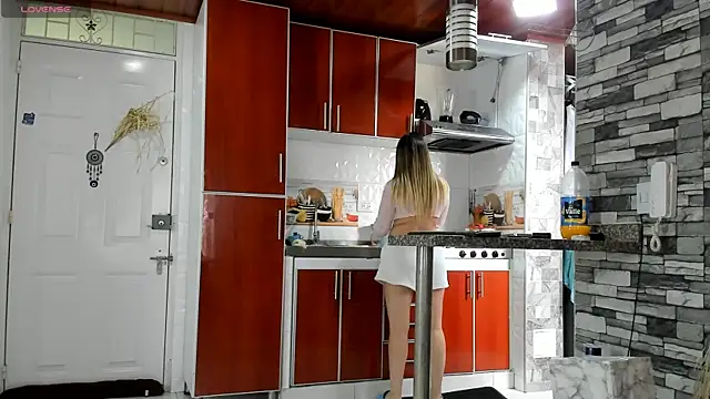 Snapshot of cindy_love2 chatting on October 14, 2025, 2:51 pm cindy love2 online show from October 14, 2025, 2:51 pm