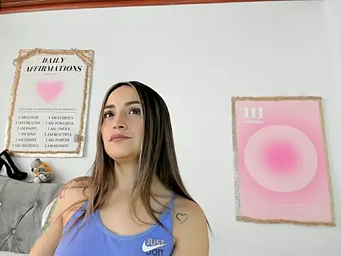 cindy love2 online show from December 22, 2025, 3:09 pm