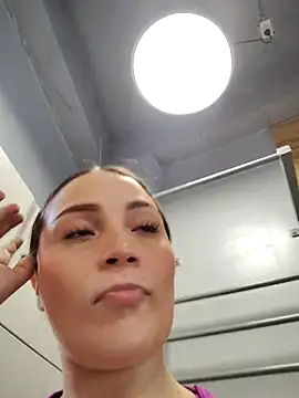 cindy love2 online show from April 29, 2026, 2:54 pm