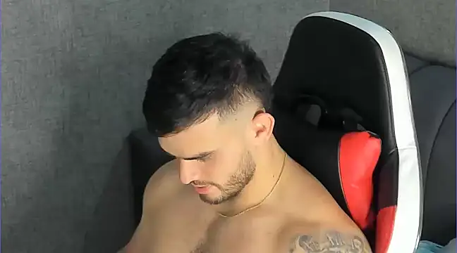 Ricardogo19 online show from January 11, 2025, 3:23 am