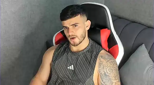 Ricardogo19 online show from January 14, 2025, 2:40 am