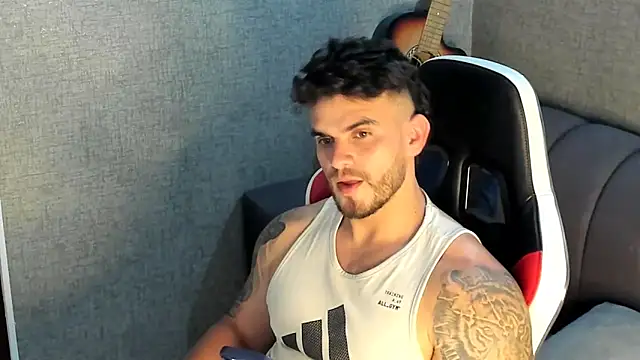 Ricardogo19 online show from October 13, 2025, 8:31 pm